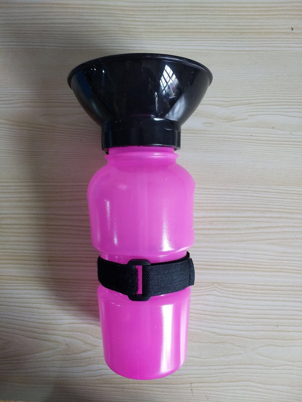 Portable Squeeze Dog Water Bottle with Built-In Bowl